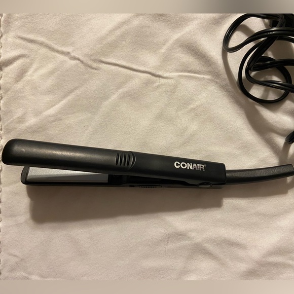Conair | Hair | Black Mini 6 In Conair Hair Straightener  display picture 3
